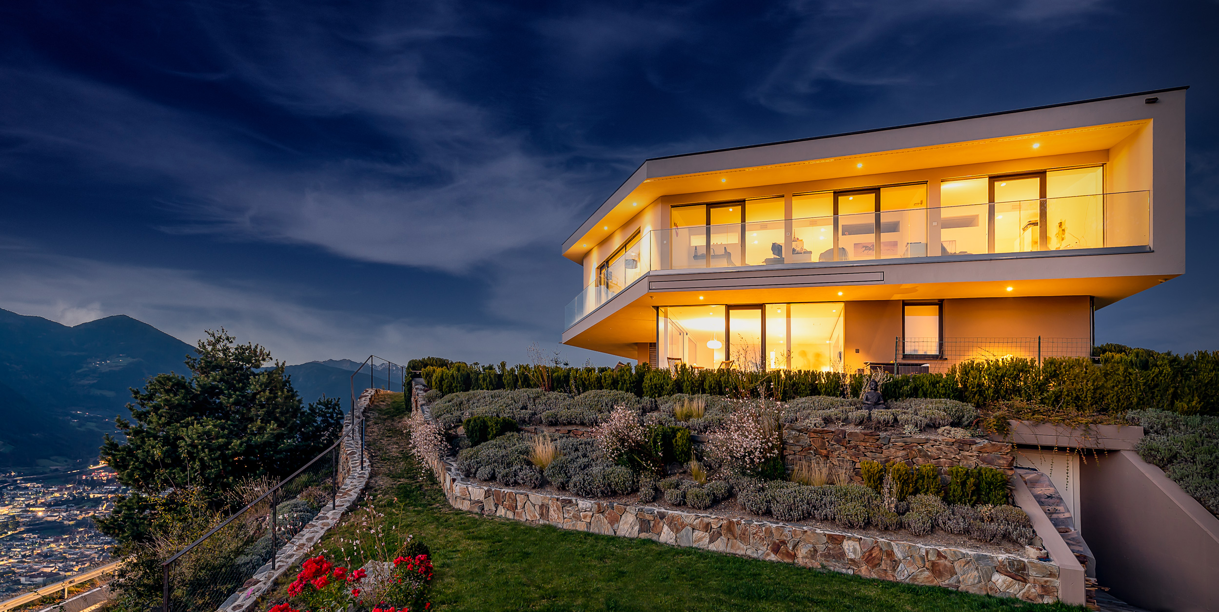 Architektur – Wohnhaus bei Nacht, Südtirol