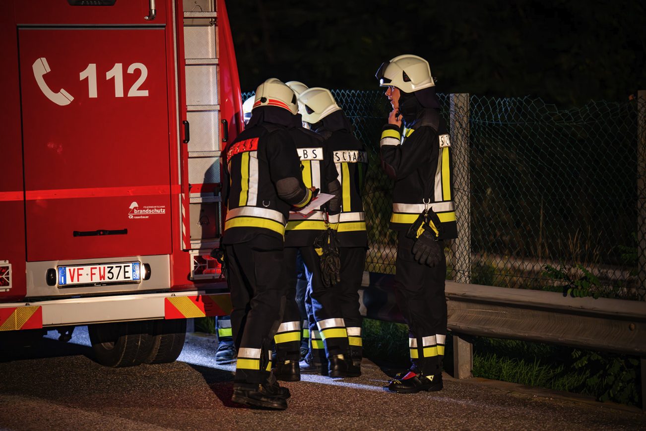 Von 115 zu 112 – Fahrzeugbeschriftung
